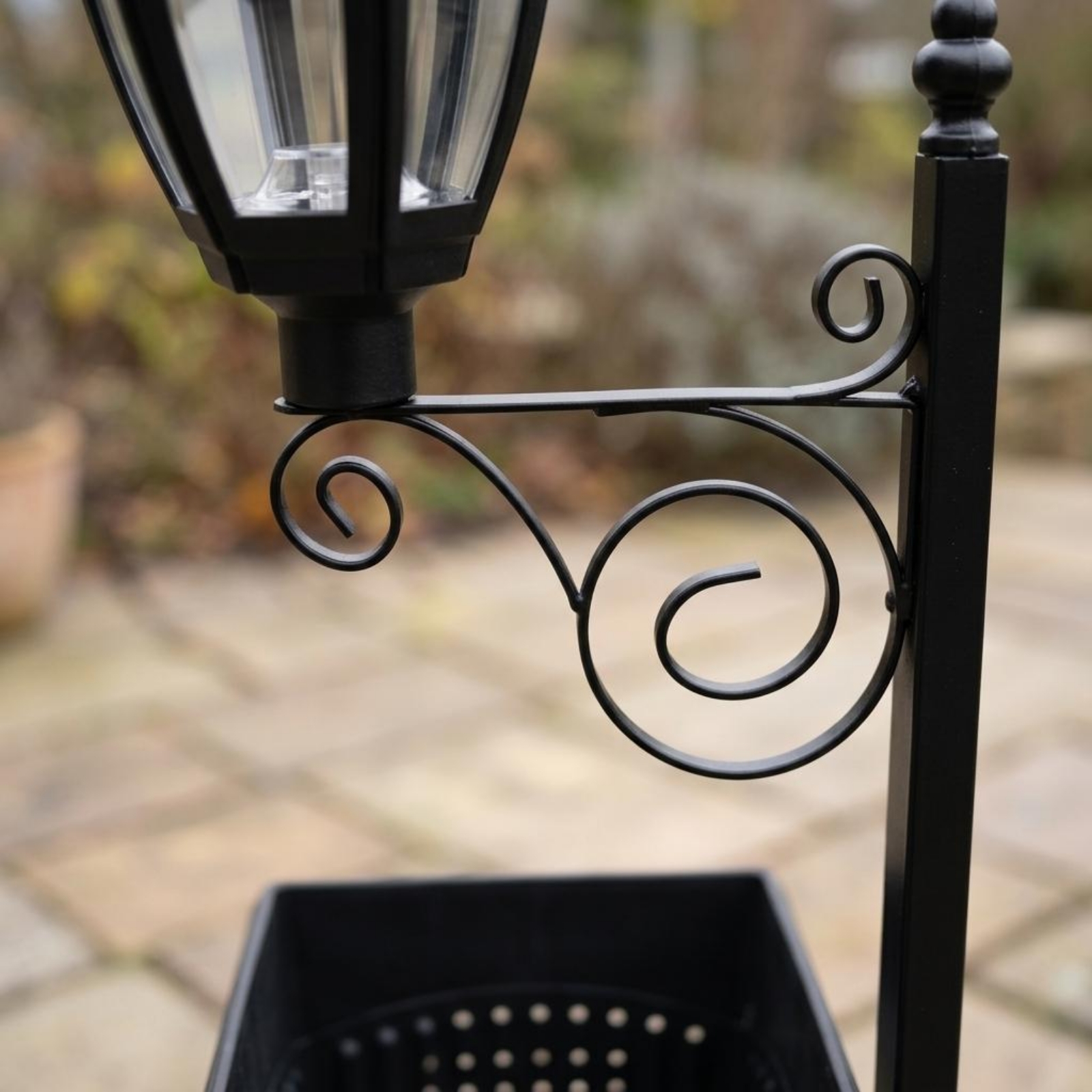 Solar Flower Pot Light Wrought - огляд і ціна Lighting Decor Outdoor