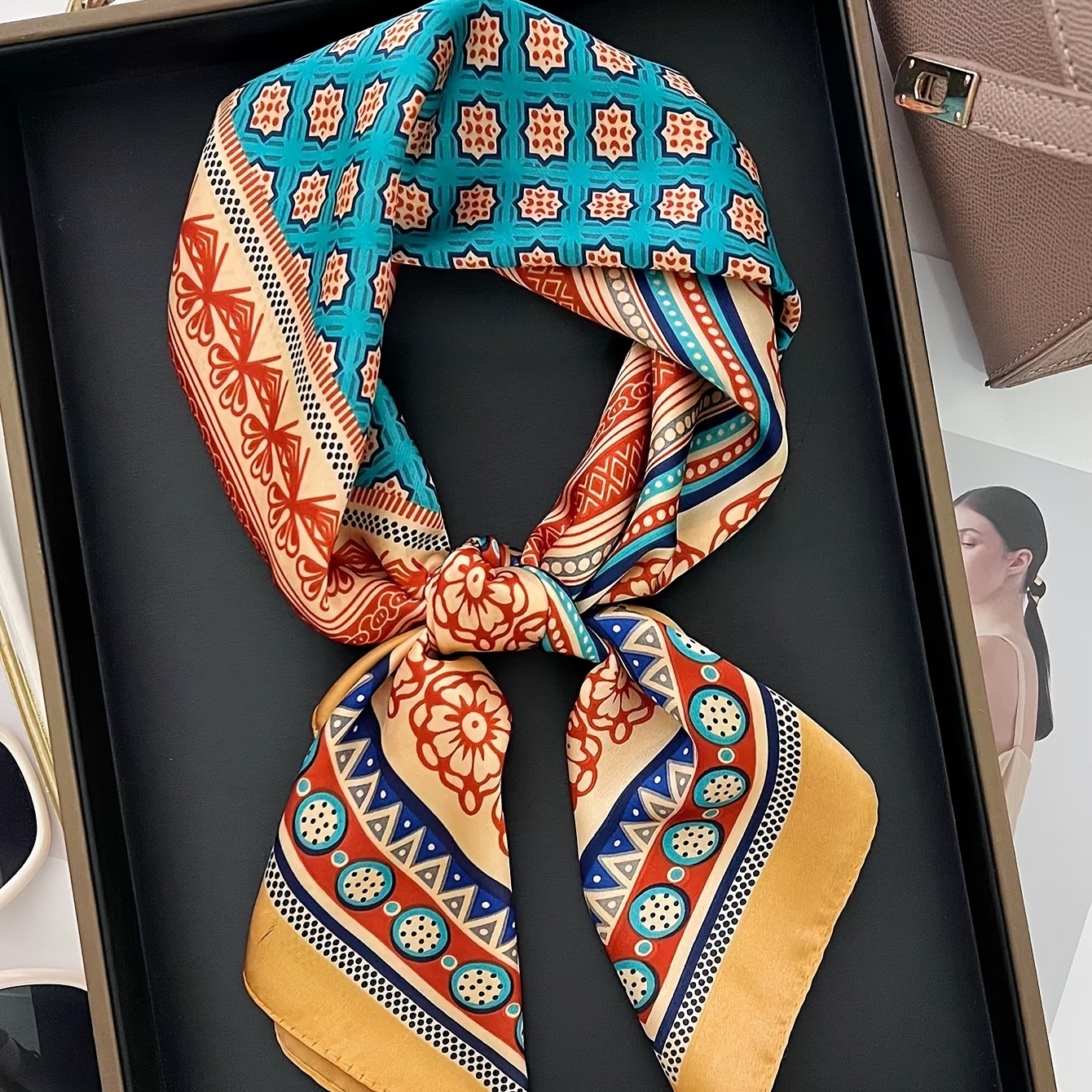 Vintage luxury, square scarf,  - огляд і ціна Vintage Lighting Decor