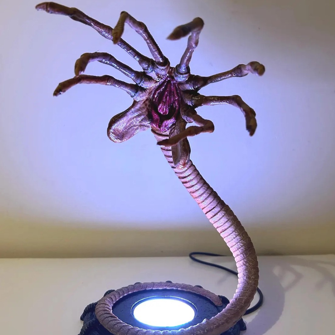 Alien Facehugger Lamp Nightlig - огляд і ціна Lighting Decor For Home